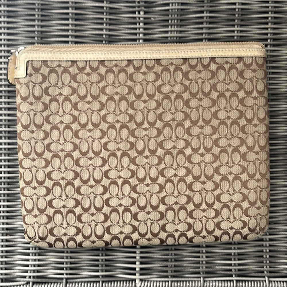 Coach padded zipper electronic case - ipad, kindle, various other devices